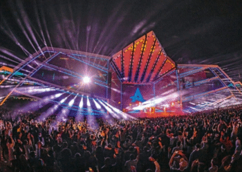 120 فناناً عالمياً في مدل بيست ساوندستورم..