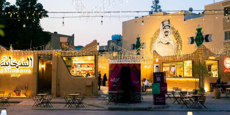 برنامج سمحان ينطلق بالعروض التمثيلية والإلقاء الشعري النجدي الأصيل