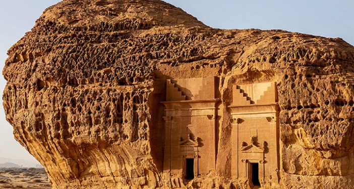 العُلا تواصل تألّقها بفوزها بثلاث فئات رئيسية ضمن جوائز السفر العالمية 2025