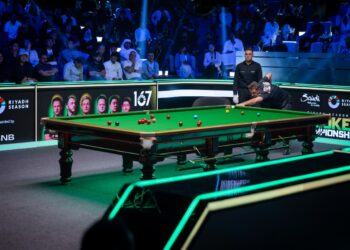 انطلاق بطولة موسم الرياض للسنوكر 2025 بحضور جماهيري كبير ومنافسات عالية المستوى