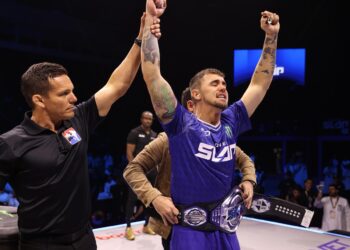 ضمن فاعليات موسم الرياض .. كول يونغ ينتزع لقب الوزن المتوسط من بلاكبيرن ويتوّج ببطولة “Power Slap 17” في الرياض