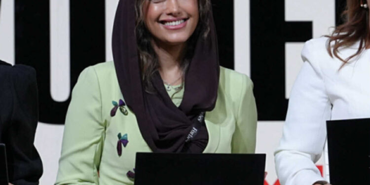 أشواق الشثري: في قمة فوربس للمرأة ..  تؤكد القيادة الحديثة تبدأ من الإنسان قبل التقنية