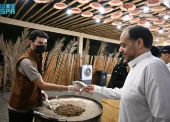 بسطات مكة.. مشهد موسمي يستحضر الذاكرة الشعبية في رمضان