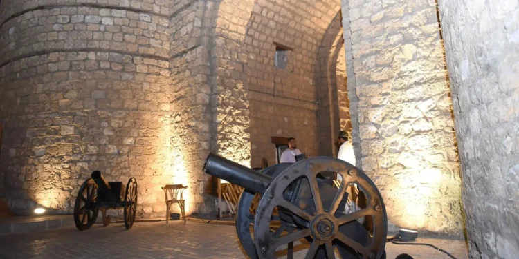 باب مكة.. وجهة تراثية نابضة بالحياة خلال ليالي رمضان