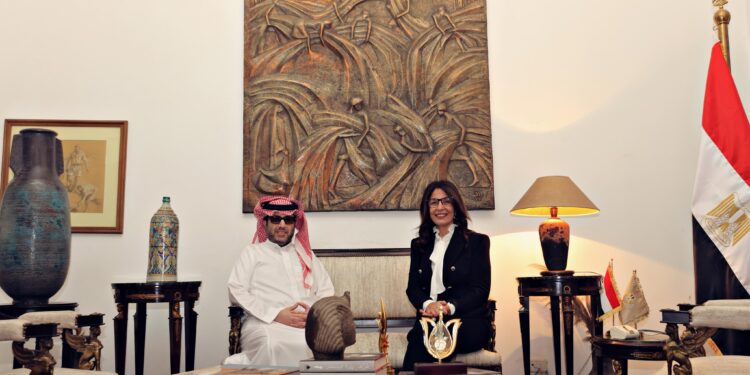 آل الشيخ يعلن مفاجآت ومبادرات نوعية لتعزيز التكامل الثقافي السعودي المصري