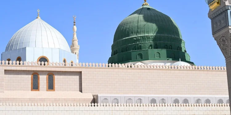 معالم تاريخية في المسجد النبوي تجسّد جمال العمارة الإسلامية
