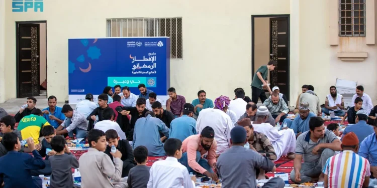 الإفطار الرمضاني الجماعي يجسّد قيم التآخي والتكاتف المجتمعي