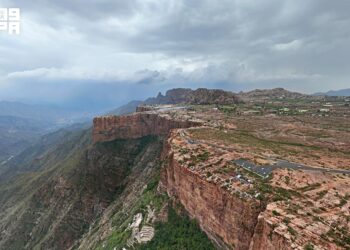 متنزه “الحبلة” في عسير.. مشاهد بانورامية آسرة وتجارب سياحية متكاملة