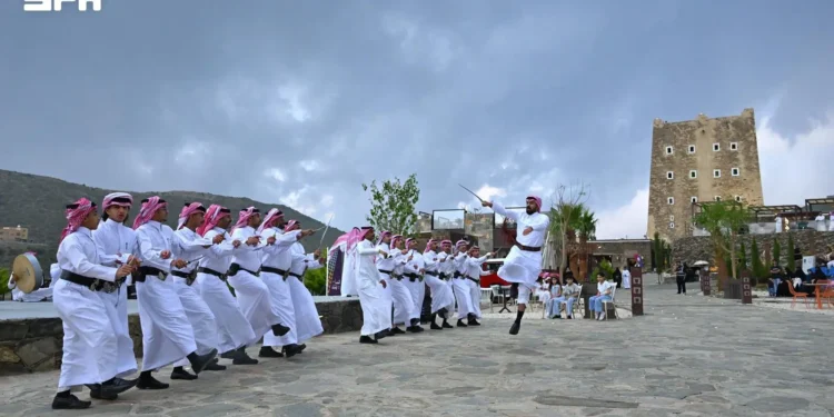 عروض الفلكلور الشعبي تثري تجربة زوار قصور أبو سراح