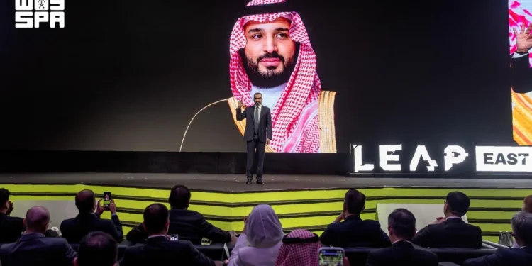 السواحه خلال افتتاح LEAP East: المملكة مركز عالمي لربط منظومة الذكاء الاصطناعي بين الشرق والغرب